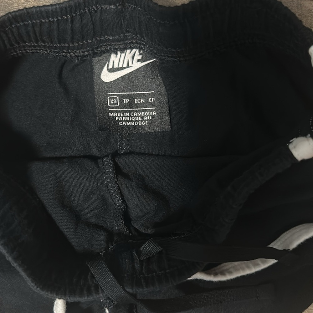 2 pairs Nike shorts size XS 5/6 - Picture 3 of 4